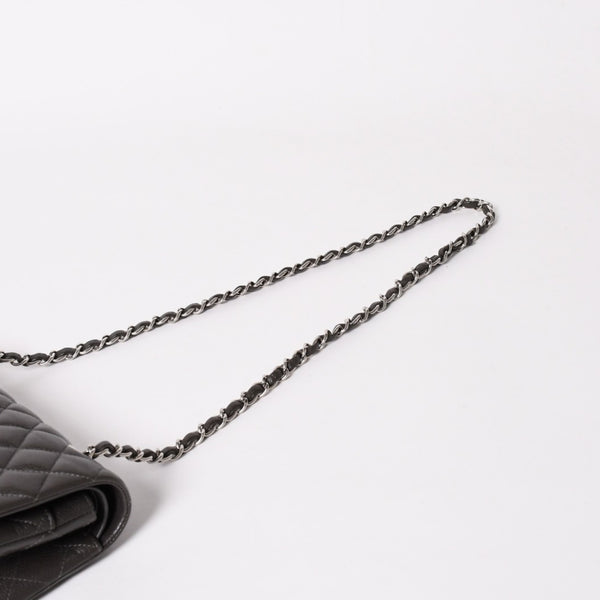 Like new CHANEL Chanel Matelasse 25 Chain Shoulder Bag A01112 16th series Coco Mark Caviar Skin Greige Used 4a004057