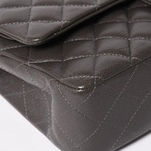 Like new CHANEL Chanel Matelasse 25 Chain Shoulder Bag A01112 16th series Coco Mark Caviar Skin Greige Used 4a004057
