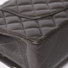 画像をギャラリービューアに読み込む, 新品同様 CHANEL シャネル マトラッセ25 チェーンショルダーバッグ A01112 16番台 ココマーク キャビアスキン グレージュ 中古 4a004057