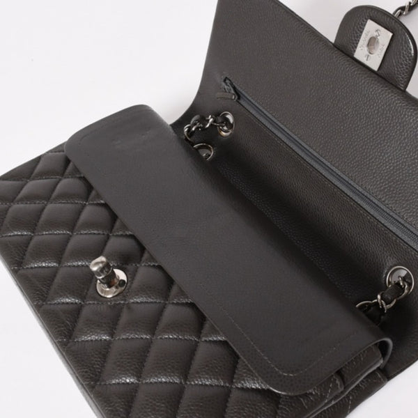 Like new CHANEL Chanel Matelasse 25 Chain Shoulder Bag A01112 16th series Coco Mark Caviar Skin Greige Used 4a004057