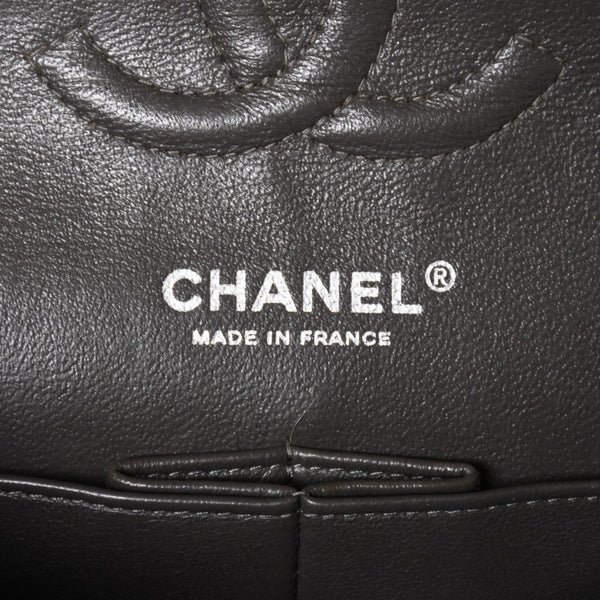 Like new CHANEL Chanel Matelasse 25 Chain Shoulder Bag A01112 16th series Coco Mark Caviar Skin Greige Used 4a004057