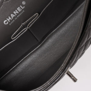 Like new CHANEL Chanel Matelasse 25 Chain Shoulder Bag A01112 16th series Coco Mark Caviar Skin Greige Used 4a004057