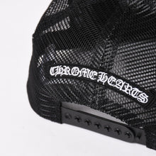 画像をギャラリービューアに読み込む, 新品未使用品 CHROME HEARTS クロムハーツ セメタリーレザー クロスパッチ オレンジ トラッカー メッシュ キャップ シルバー金具 中古 4a004131