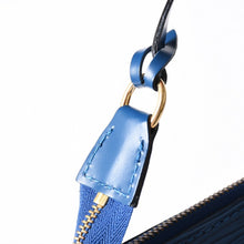 画像をギャラリービューアに読み込む, 極美品 LOUIS VUITTON ルイヴィトン ポシェット アクセソワール ワンショルダーバッグ M52945 エピ レザー ブルー 中古 4a004200