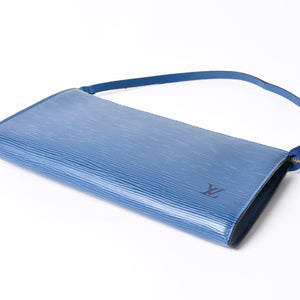 Very Good Condition LOUIS VUITTON Pochette Accessoire One Shoulder Bag M52945 Epi Leather Blue Used 4a004200