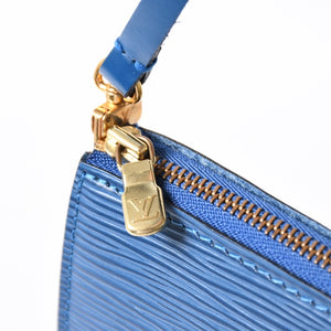 Very Good Condition LOUIS VUITTON Pochette Accessoire One Shoulder Bag M52945 Epi Leather Blue Used 4a004200