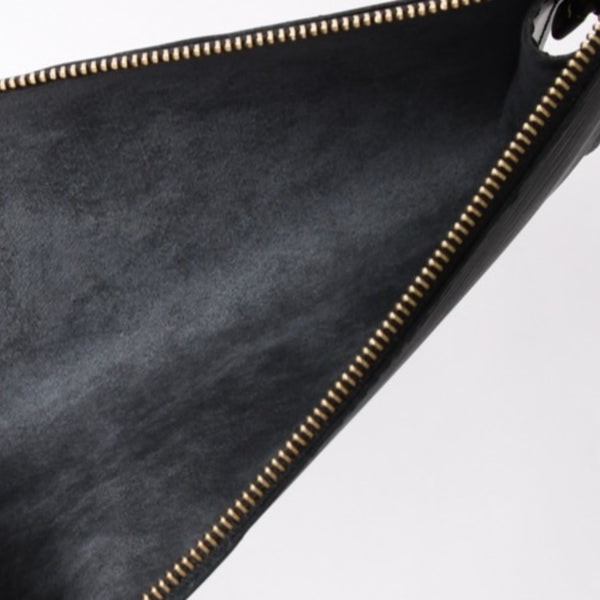 Very Good Condition LOUIS VUITTON Pochette Accessory Pouch M52942 Epi Black Gold Hardware Used 4a004217