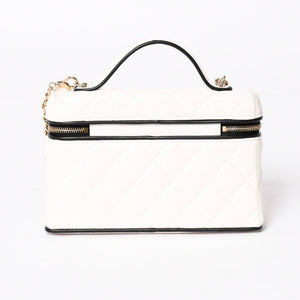 CHANEL Slim Vanity Bag Vanity Case Shoulder Bag Random Number Lambskin White Black Bicolor Silver Hardware Good Condition Used 4a004238