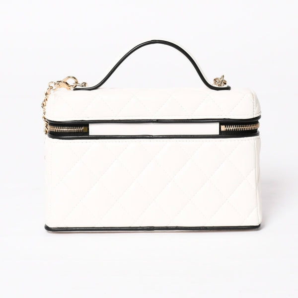 CHANEL Slim Vanity Bag Vanity Case Shoulder Bag Random Number Lambskin White Black Bicolor Silver Hardware Good Condition Used 4a004238