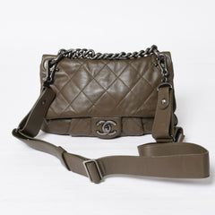 Very Good Condition CHANEL 2WAY Bag No. 16 Coco Mark Lambskin Quilted Olive Antique Silver Hardware Used 4a003948