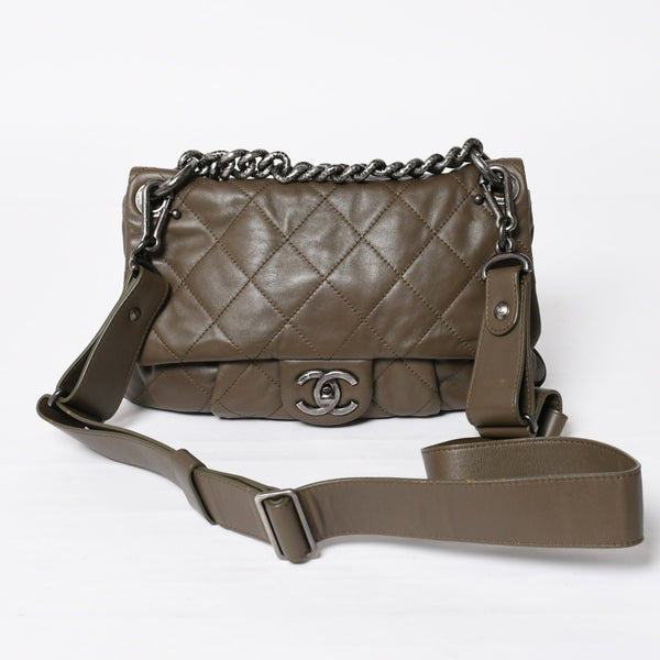 Very Good Condition CHANEL 2WAY Bag No. 16 Coco Mark Lambskin Quilted Olive Antique Silver Hardware Used 4a003948