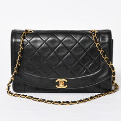 Very Good Condition CHANEL Diana 25 S Flap S Chain Shoulder Bag No. 2 Coco Mark Lambskin Black Gold Hardware Used 4a003914