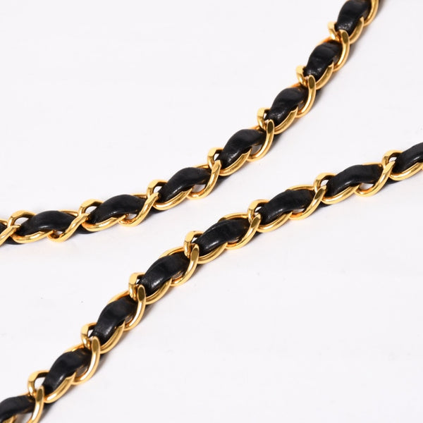 Very Good Condition CHANEL Diana 25 S Flap S Chain Shoulder Bag No. 2 Coco Mark Lambskin Black Gold Hardware Used 4a003914