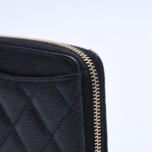 極美品 CHANEL シャネル クラシック ジップ コインケース AP0216 キャビア極美品 CHANEL シャネル クラシック ジップ コインケース AP0216 マトラッセ キャビアスキン ランダム番台 ブラック 財布 カードケース ゴールド金具 中古 4a004257