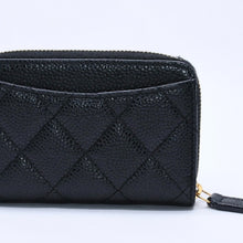 Load image into Gallery viewer, 極美品 CHANEL シャネル クラシック ジップ コインケース AP0216 キャビア極美品 CHANEL シャネル クラシック ジップ コインケース AP0216 マトラッセ キャビアスキン ランダム番台 ブラック 財布 カードケース ゴールド金具 中古 4a004257