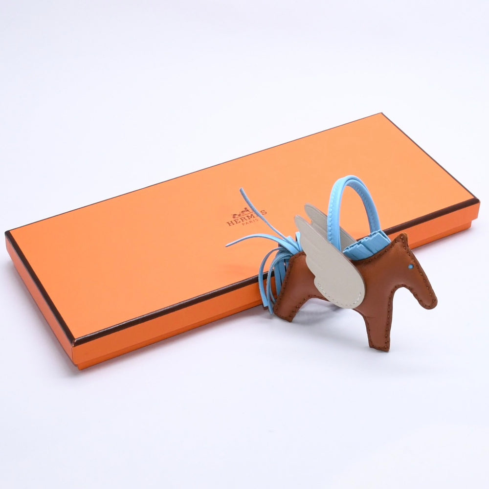 極美品 HERMES エルメス ロデオチャーム ペガサスPM ゴールド セレステ クレ アニョーミロ スイフト バッグチャーム W刻印 中古 4a004260