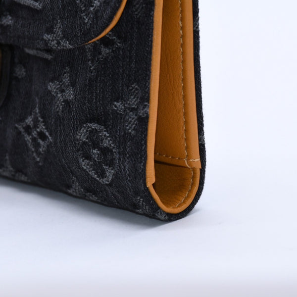 極美品 LOUIS VUITTON ルイヴィトン モノグラムデニム ポルトフォイユ アメリア M95512 三つ折り財布 ブラック イエロー ゴールド金具 中古 4a004267