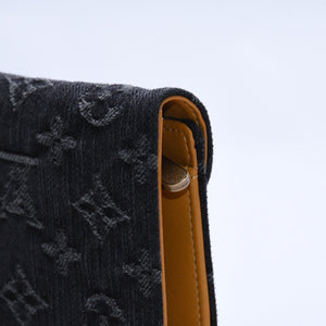 極美品 LOUIS VUITTON ルイヴィトン モノグラムデニム ポルトフォイユ アメリア M95512 三つ折り財布 ブラック イエロー ゴールド金具 中古 4a004267