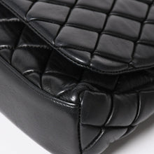 画像をギャラリービューアに読み込む, CHANEL シャネル バブルキルト チェーンショルダーバッグ ハンドバッグ 15番台 ラムスキン ブラック シルバー金具 美品 中古 4a004407