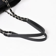 画像をギャラリービューアに読み込む, CHANEL シャネル ドーヴィルMM チェーンストラップトートバッグ ランダム番台 ショルダーバッグ ダークネイビー ブラック コットンファイバー シルバー金具 良品 中古 4a004278