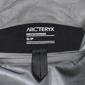 極美品 ARC'TERYX アークテリクス ソーヤーコート GORE-TEX ゴアテックス 20932-110382 ジャケット ブラック サイズS 中古 4a004280