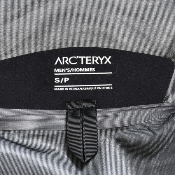極美品 ARC'TERYX アークテリクス ソーヤーコート GORE-TEX ゴアテックス 20932-110382 ジャケット ブラック サイズS 中古 4a004280