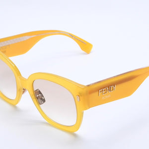 FENDI フェンディ ローマ サングラス イエロー サイドロゴ FF 0458/G/S アイウェア 52◻︎23 150 ブラウンレンズ 美品 中古 4a004323
