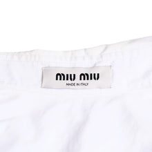 Load image into Gallery viewer, MIUMIU ミュウミュウ クロップド丈 シャツ ホワイト ブラック ラインストーン サイズ36 美品 中古 4a004111