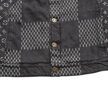 画像をギャラリービューアに読み込む, LOUIS VUITTON ルイヴィトン × NIGO ジャイアントダミエウェーブス デニムジャケット ニゴー コラボレーション モノグラム ダミエ アウター ブラック グレー 44サイズ ゴールド金具 美品 中古 4a004413