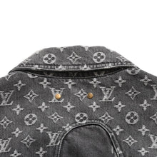 画像をギャラリービューアに読み込む, LOUIS VUITTON ルイヴィトン × NIGO ジャイアントダミエウェーブス デニムジャケット ニゴー コラボレーション モノグラム ダミエ アウター ブラック グレー 44サイズ ゴールド金具 美品 中古 4a004413