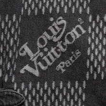 画像をギャラリービューアに読み込む, LOUIS VUITTON ルイヴィトン × NIGO ジャイアントダミエウェーブス デニムジャケット ニゴー コラボレーション モノグラム ダミエ アウター ブラック グレー 44サイズ ゴールド金具 美品 中古 4a004413