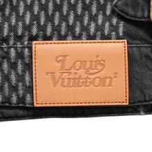 画像をギャラリービューアに読み込む, LOUIS VUITTON ルイヴィトン × NIGO ジャイアントダミエウェーブス デニムジャケット ニゴー コラボレーション モノグラム ダミエ アウター ブラック グレー 44サイズ ゴールド金具 美品 中古 4a004413