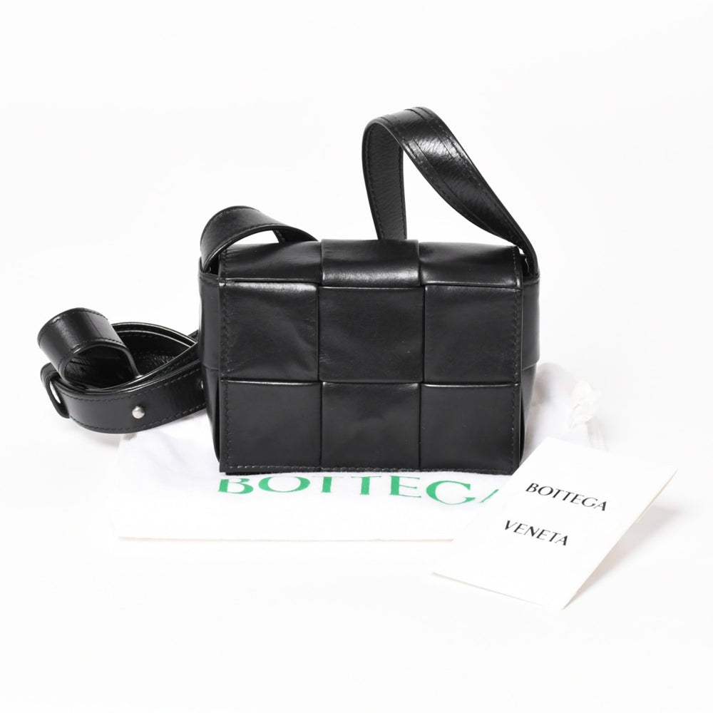 BOTTEGA VENETA ボッテガ ヴェネタ CASSETTE カセット キャンディ ミニショルダーバッグ ブラック レザー 美品 中古 4a004308