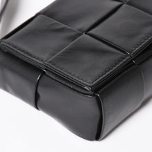 画像をギャラリービューアに読み込む, BOTTEGA VENETA ボッテガ ヴェネタ CASSETTE カセット キャンディ ミニショルダーバッグ ブラック レザー 美品 中古 4a004308
