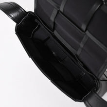 画像をギャラリービューアに読み込む, BOTTEGA VENETA ボッテガ ヴェネタ CASSETTE カセット キャンディ ミニショルダーバッグ ブラック レザー 美品 中古 4a004308