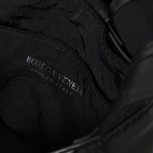 画像をギャラリービューアに読み込む, BOTTEGA VENETA ボッテガ ヴェネタ CASSETTE カセット キャンディ ミニショルダーバッグ ブラック レザー 美品 中古 4a004308
