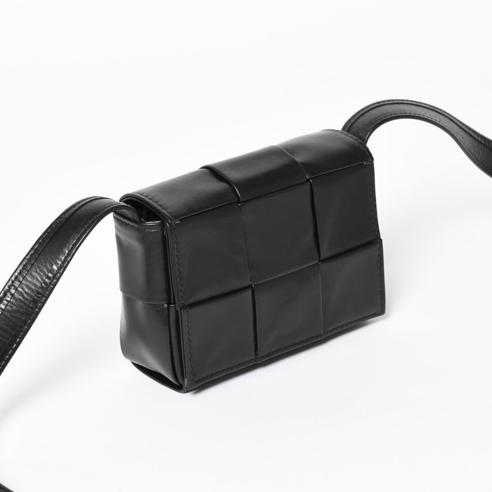 BOTTEGA VENETA ボッテガ ヴェネタ CASSETTE カセット キャンディ ミニショルダーバッグ ブラック レザー 美品 中古 4a004308