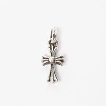 画像をギャラリービューアに読み込む, 極美品 CHROME HEARTS クロムハーツ CRS BBYFAT ベイビーファットクロス ペンダントトップ チャーム 重量約2.11g シルバー925 中古 4a004328