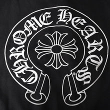 画像をギャラリービューアに読み込む, CHROME HEARTS クロムハーツ マルチカラー スリーブロゴ ホースシュー プルオーバーフーディ CHプラス スクロールラベル ブラック マルチカラー Lサイズ 美品 中古 4a004310