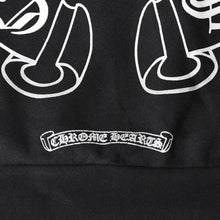 画像をギャラリービューアに読み込む, CHROME HEARTS クロムハーツ マルチカラー スリーブロゴ ホースシュー プルオーバーフーディ CHプラス スクロールラベル ブラック マルチカラー Lサイズ 美品 中古 4a004310