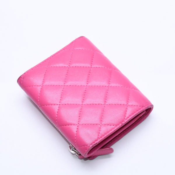 CHANEL シャネル マトラッセ 21番台 コンパクトウォレット 三つ折り財布 ラムスキン ピンク シルバー金具 美品 中古 4a004264