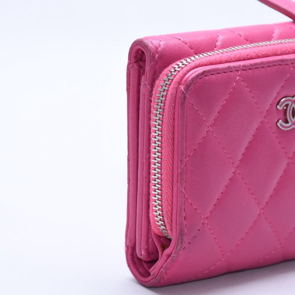 CHANEL シャネル マトラッセ 21番台 コンパクトウォレット 三つ折り財布 ラムスキン ピンク シルバー金具 美品 中古 4a004264