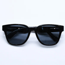 画像をギャラリービューアに読み込む, 極美品 PRADA プラダ Sunglasses サングラス ブラック ダークブルーレンズ SPR A04-F サイズ54◻︎18 中古 4a004314