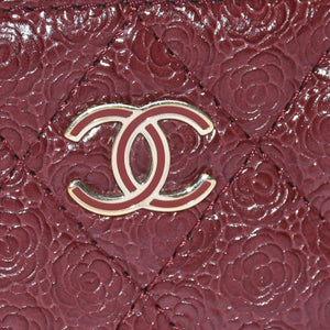 極美品 CHANEL シャネル カメリア型押し マトラッセ ラウンドファスナー コインケース 26番台 カーフスキン キルティング ココマーク ボルドー ゴールド金具 中古 4a004263