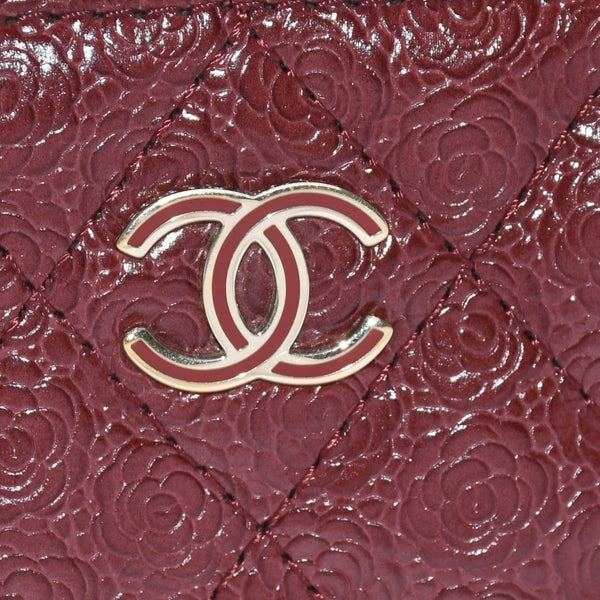 極美品 CHANEL シャネル カメリア型押し マトラッセ ラウンドファスナー コインケース 26番台 カーフスキン キルティング ココマーク ボルドー ゴールド金具 中古 4a004263