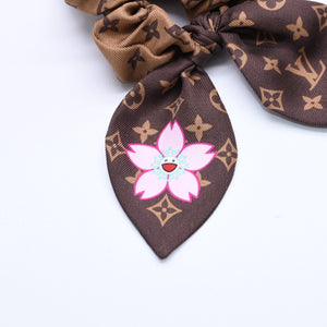 極美品 LOUIS VUITTON ルイヴィトン 村上隆 シュシュ ヘアアクセサリー チェリーブロッサム ブラウン ピンク M96067 中古 4a004256