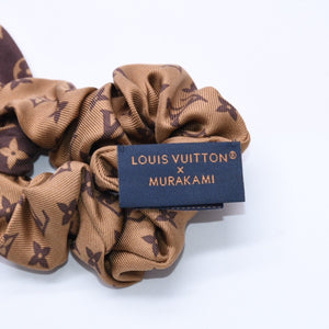 極美品 LOUIS VUITTON ルイヴィトン 村上隆 シュシュ ヘアアクセサリー チェリーブロッサム ブラウン ピンク M96067 中古 4a004256