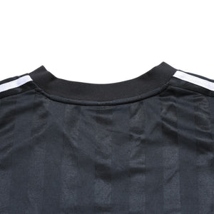極美品 BALENCIAGA バレンシアガ × アディダス オーバーサイズ サッカー ゲームシャツ 723663 TNV13 ユニフォーム シャドーストライプ エンブレム ブラック ホワイト 3サイズ 中古 4a004340