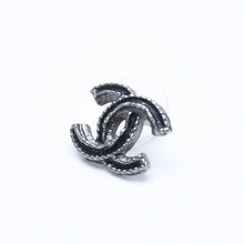 画像をギャラリービューアに読み込む, 極美品 CHANEL シャネル ココマーク ピアス 重量約2.18g 03A刻印 メタル シルバー ブラック クリア 片耳用 中古 4c060798