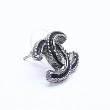 画像をギャラリービューアに読み込む, 極美品 CHANEL シャネル ココマーク ピアス 重量約2.18g 03A刻印 メタル シルバー ブラック クリア 片耳用 中古 4c060798